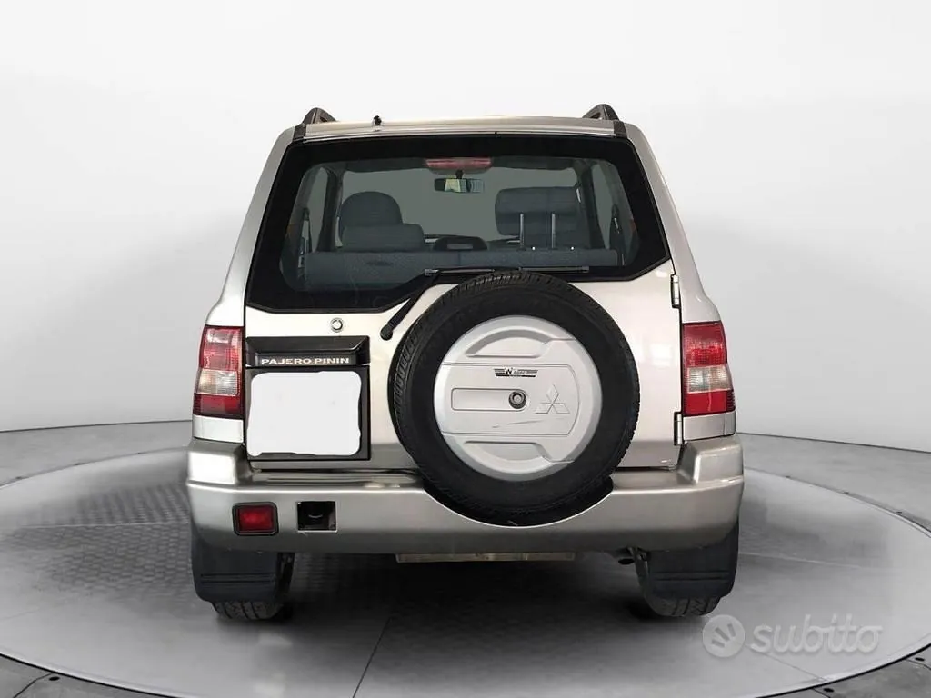 Mitsubishi Pajero 2003 photo 5