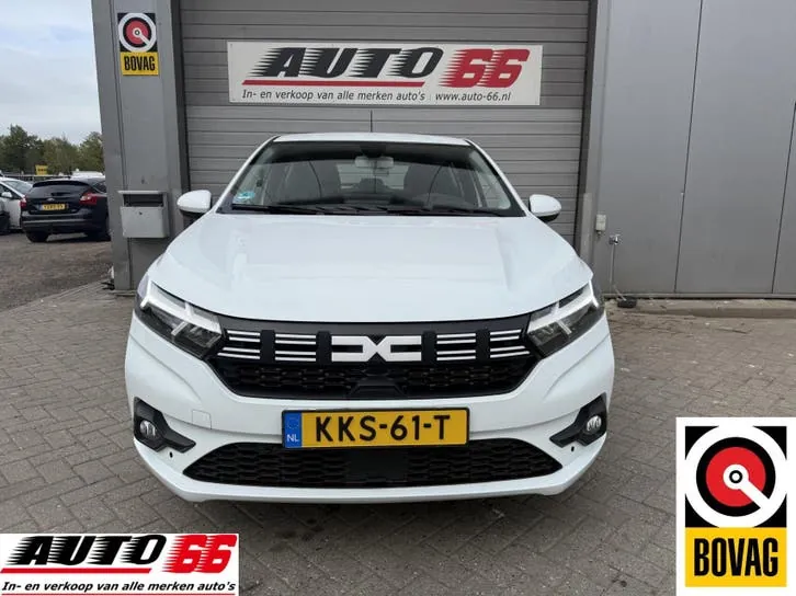 Dacia Sandero 2024 photo 2