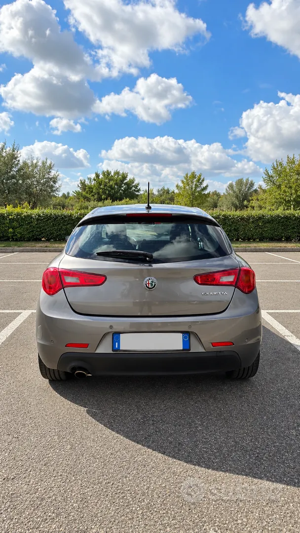 Alfa Romeo Giulietta 2018 photo 2