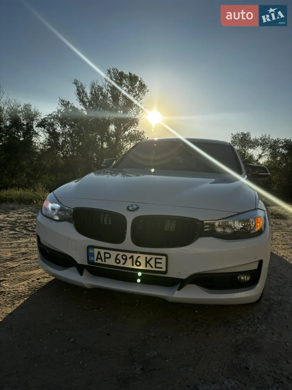 BMW 3 Series Gt 2013 photo 2