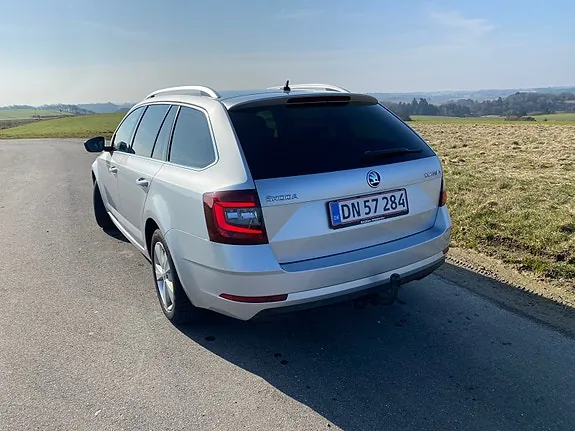 Skoda Octavia 2019 photo 3