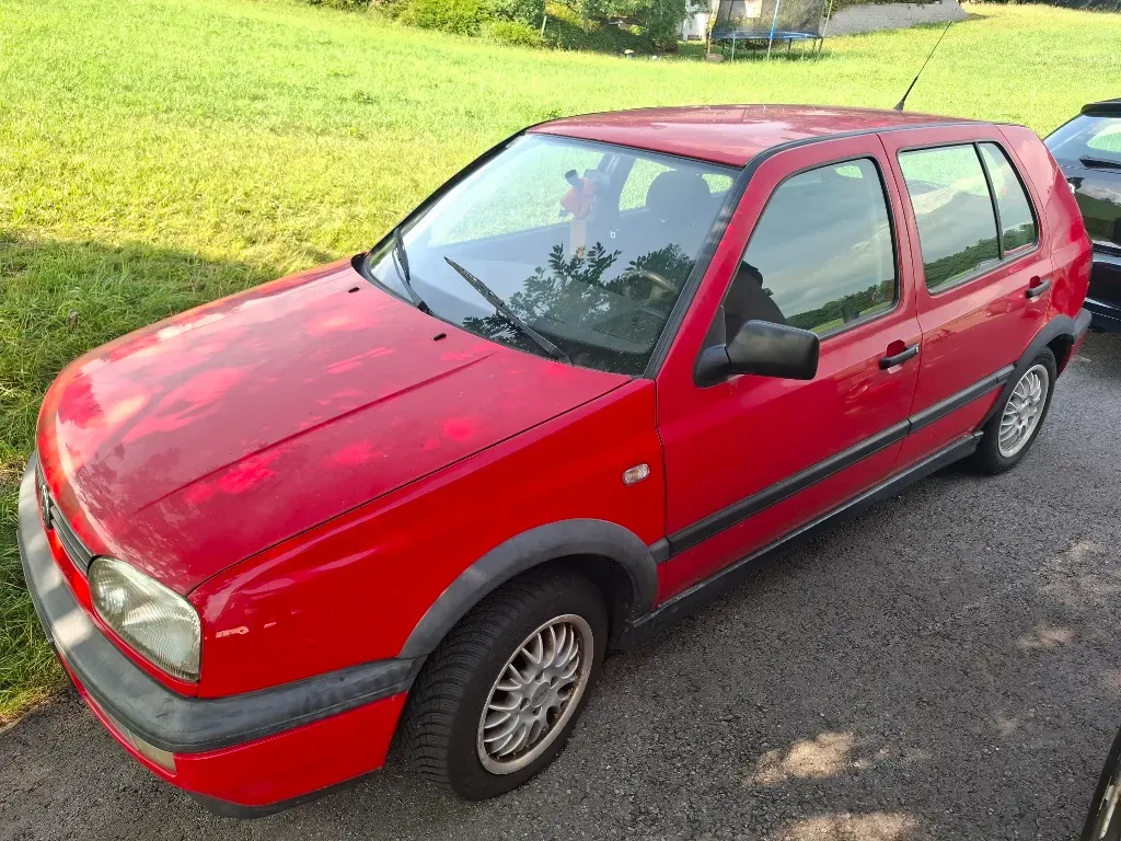 Volkswagen Golf 1996 photo 2