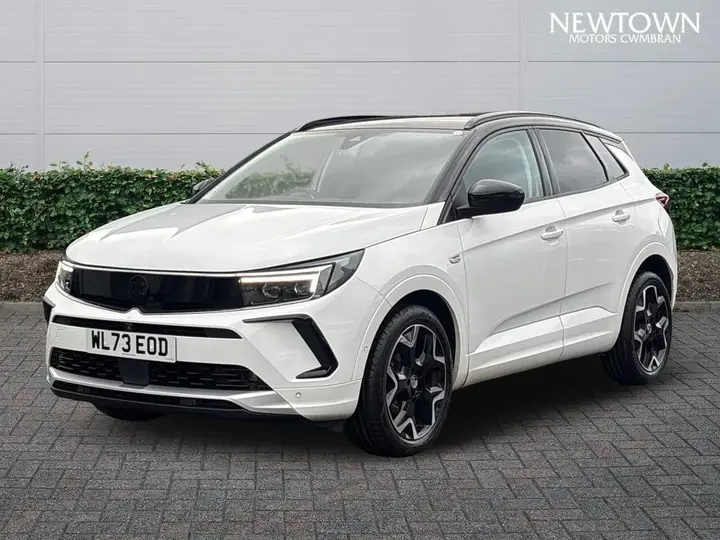 Vauxhall Grandland 2024 photo 3