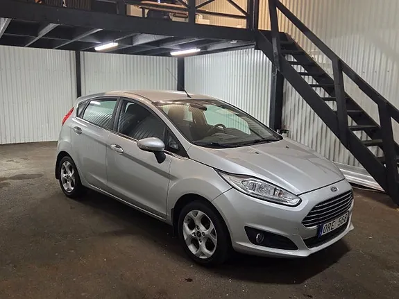 Ford Fiesta 2013 photo 3