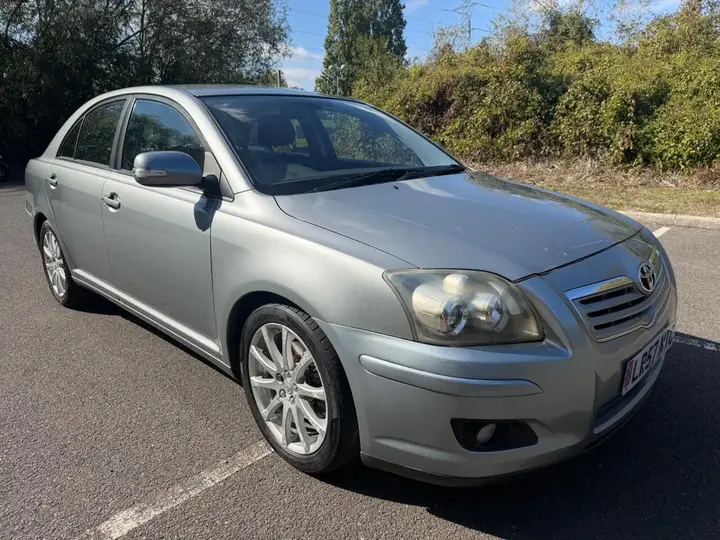 Toyota Avensis 2007 photo 2