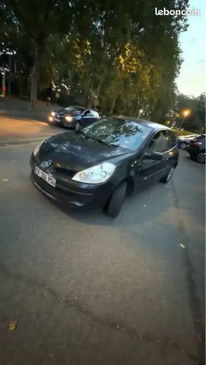 Renault Clio 2008 photo 3