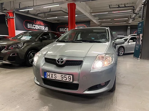 Toyota Auris 2009 photo 3