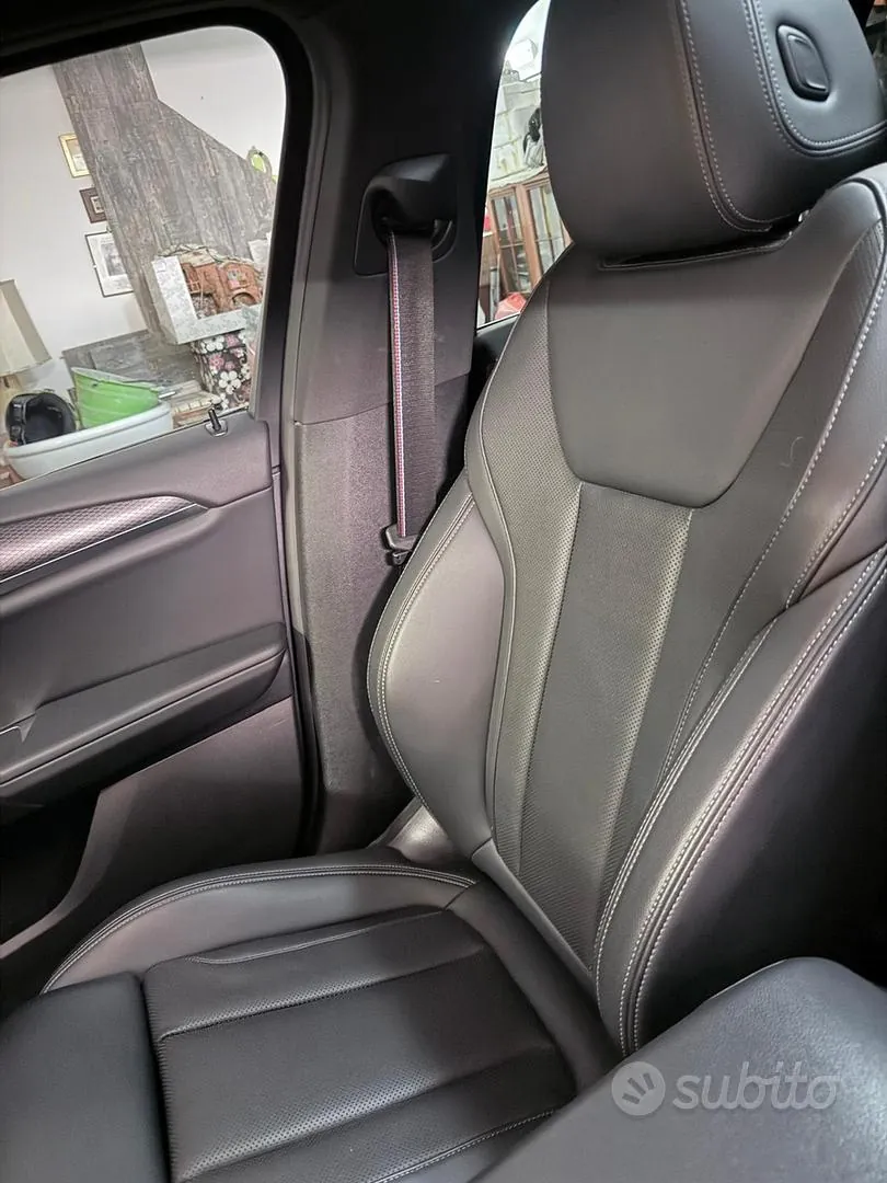 BMW X4 2024 photo 2