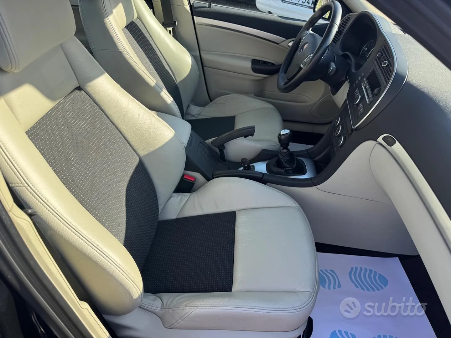 Saab 9-3 2010 photo 5