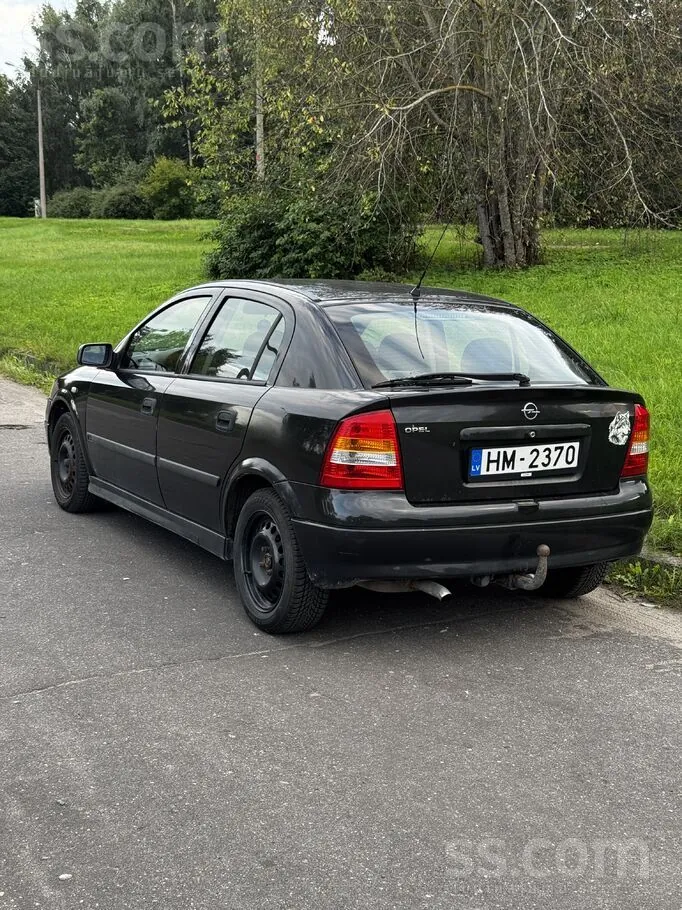 Opel Astra 2000 photo 4