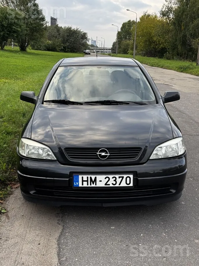 Opel Astra 2000 photo 2