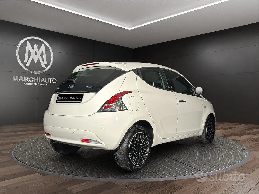 Lancia Ypsilon 2021 photo 5