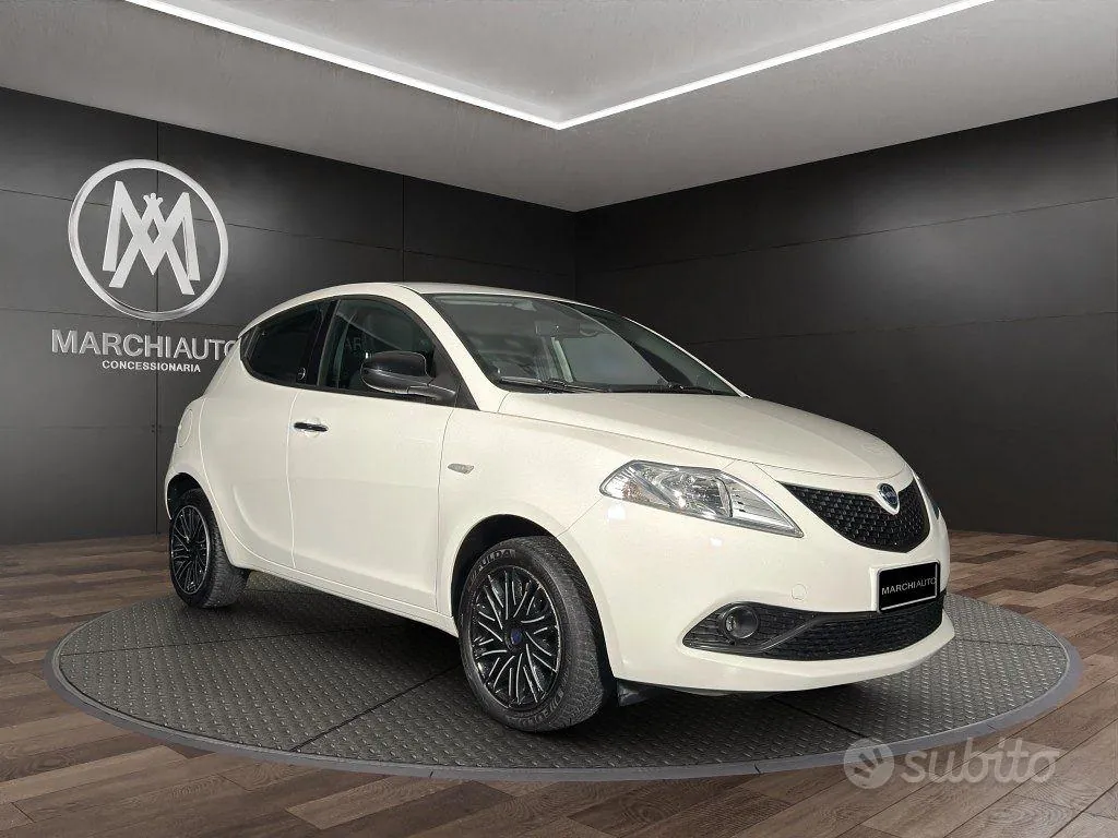 Lancia Ypsilon 2021 photo 3