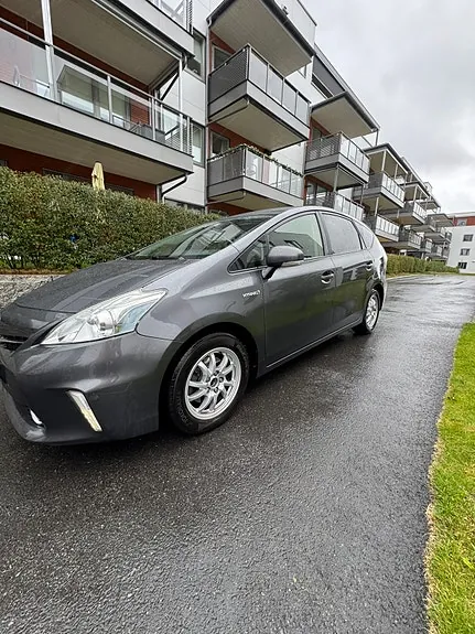 Toyota Prius 2012 photo 3