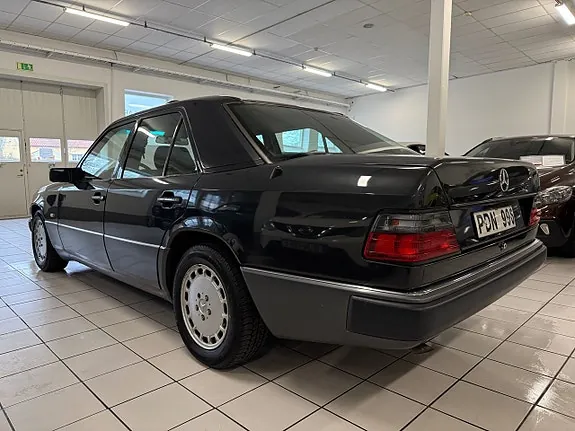 Mercedes-Benz 230 E 1992 photo 5