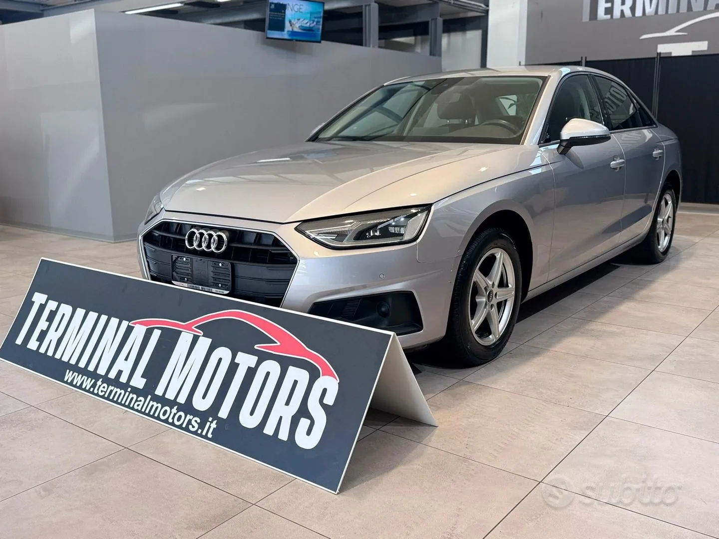 Audi A4 2022 photo 4