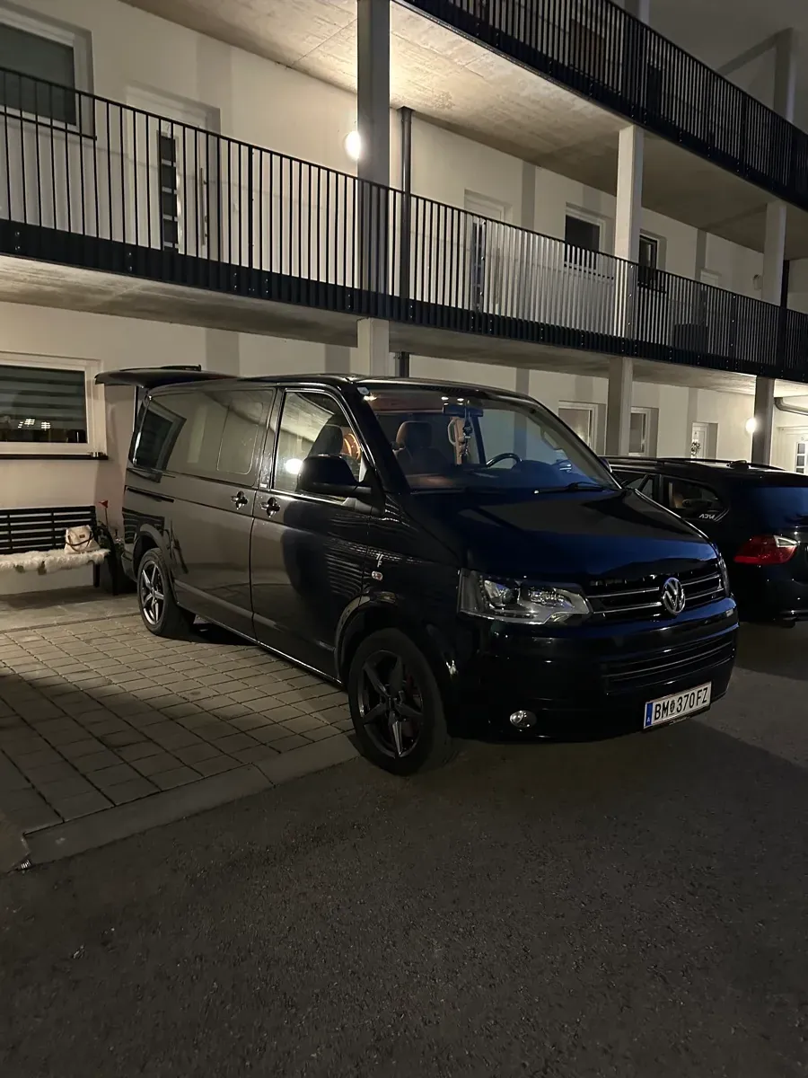 Volkswagen T5 2012 photo 2