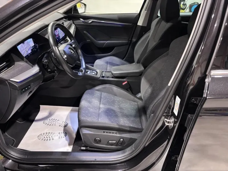 Skoda Octavia 2023 photo 3