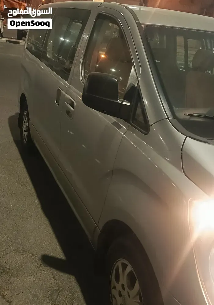 Hyundai H1 2015 photo 3