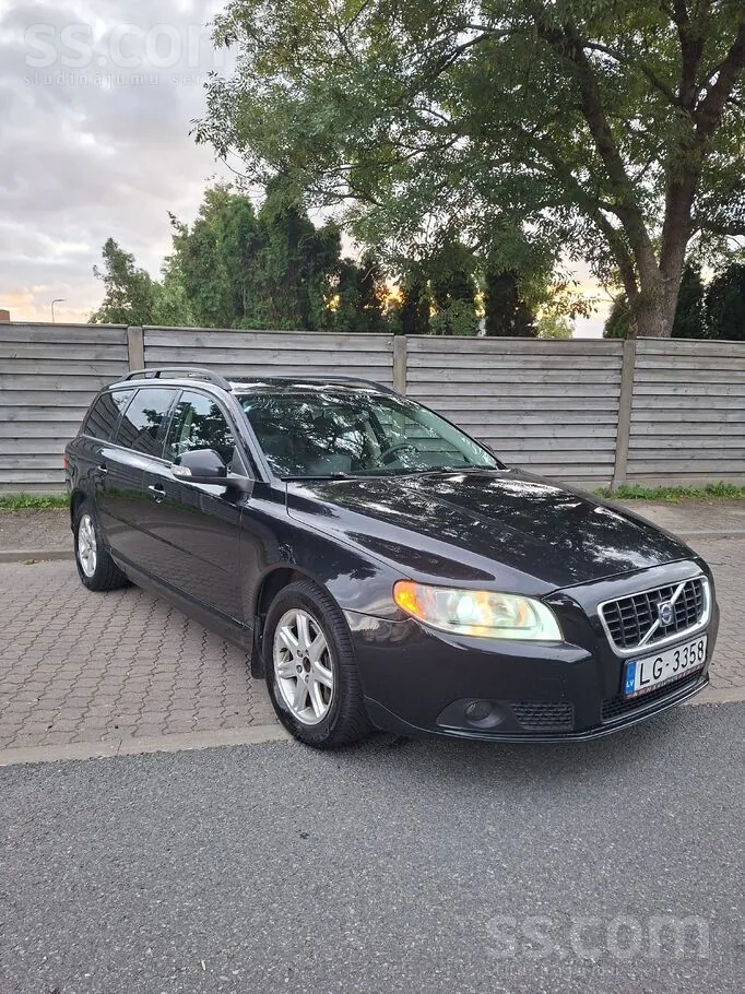 Volvo V70 2008 photo 2
