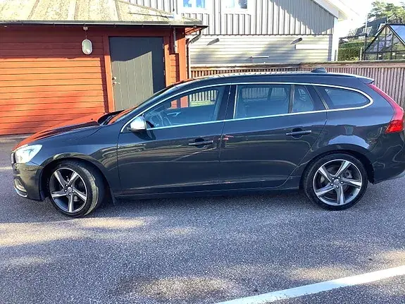 Volvo V60 2012 photo 4