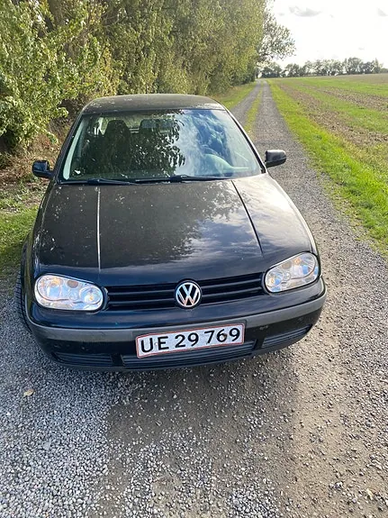 Volkswagen Golf 1998 photo 2