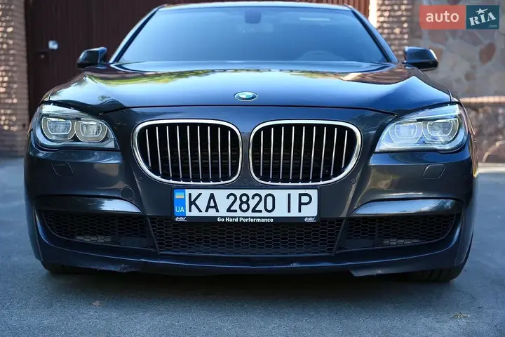 BMW 7 Series 2014 photo 2