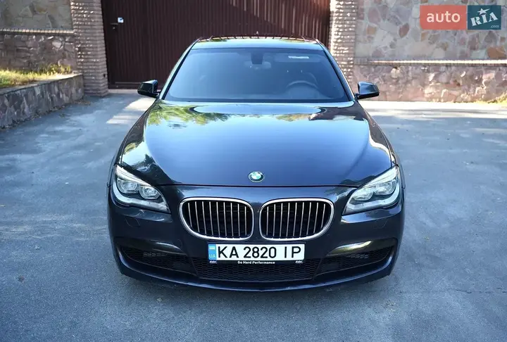 BMW 7 Series 2014 photo 3