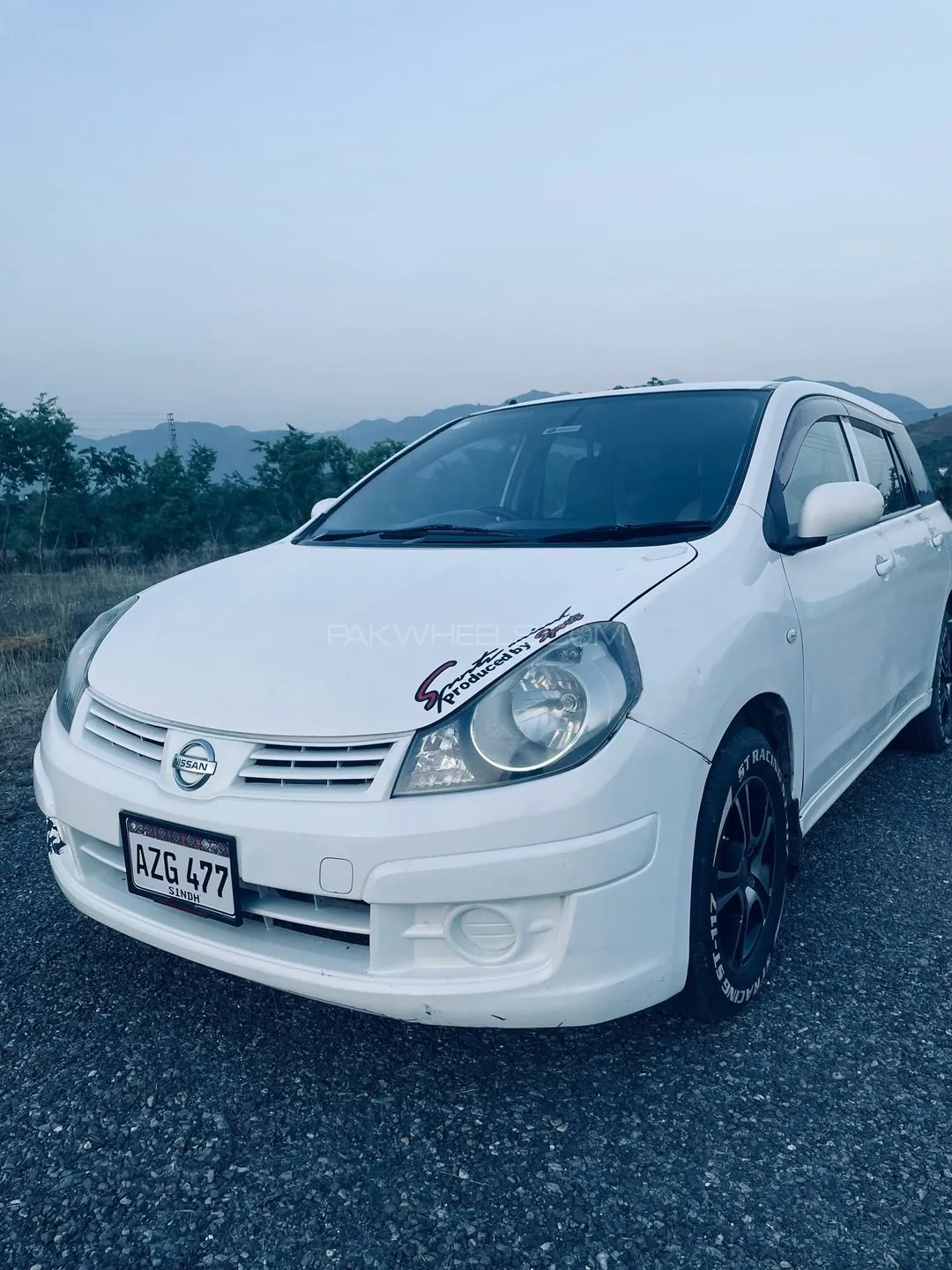 Nissan Ad Van