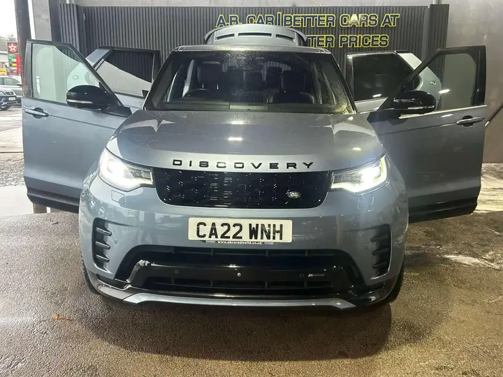 Land Rover Discovery 2022 photo 2