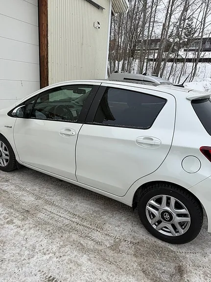 Toyota Yaris 2015 photo 5