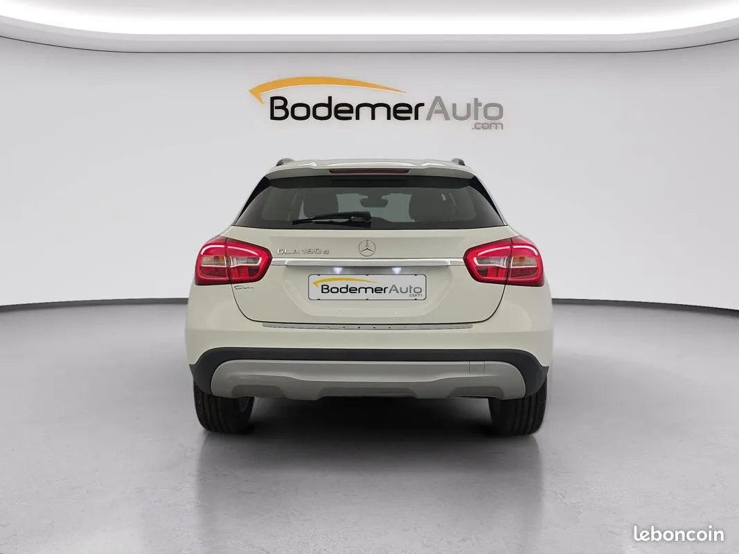 Mercedes-Benz Gla 2016 photo 4
