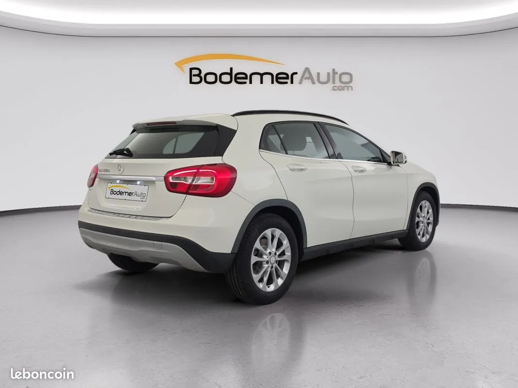 Mercedes-Benz Gla 2016 photo 5