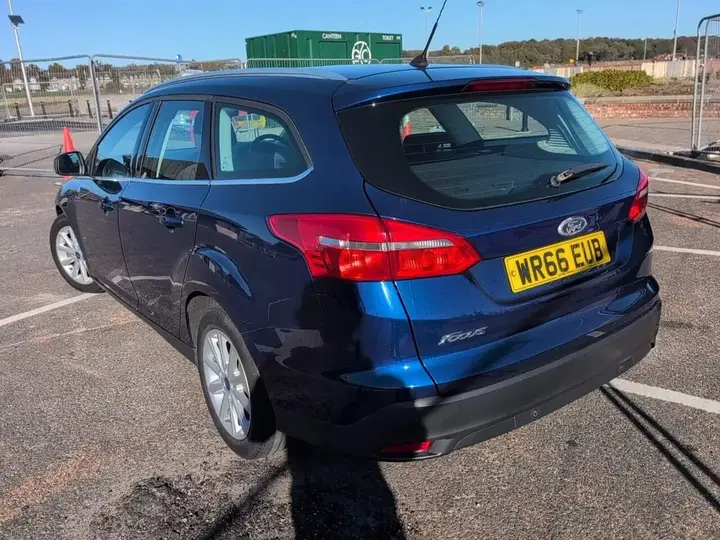 Ford Focus 2016 photo 3