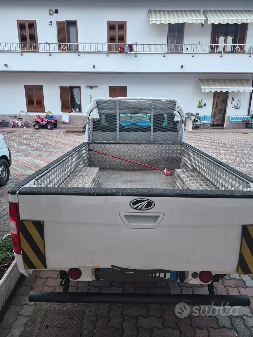 Mahindra Genio 2016 photo 4
