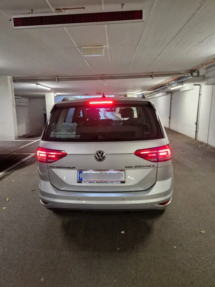Volkswagen Touran 2016 photo 3