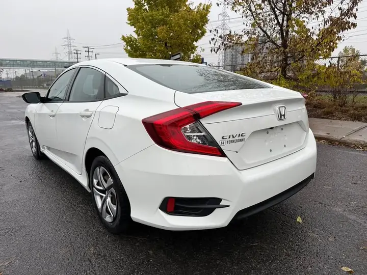 Honda Civic 2016 photo 3