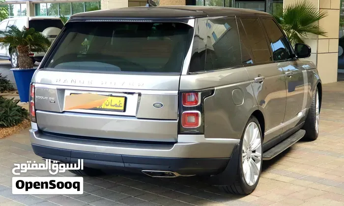 Land Rover Range Rover Vogue 2020 photo 3