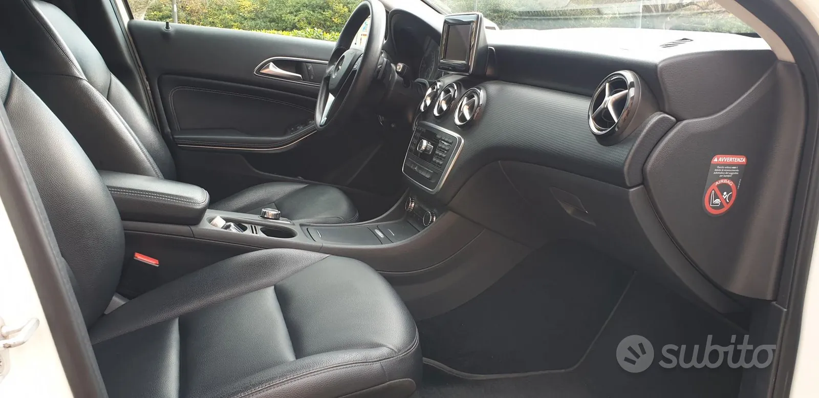 Mercedes-Benz A-Class 2013 photo 3