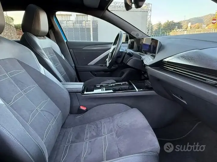 Opel Astra 2023 photo 5