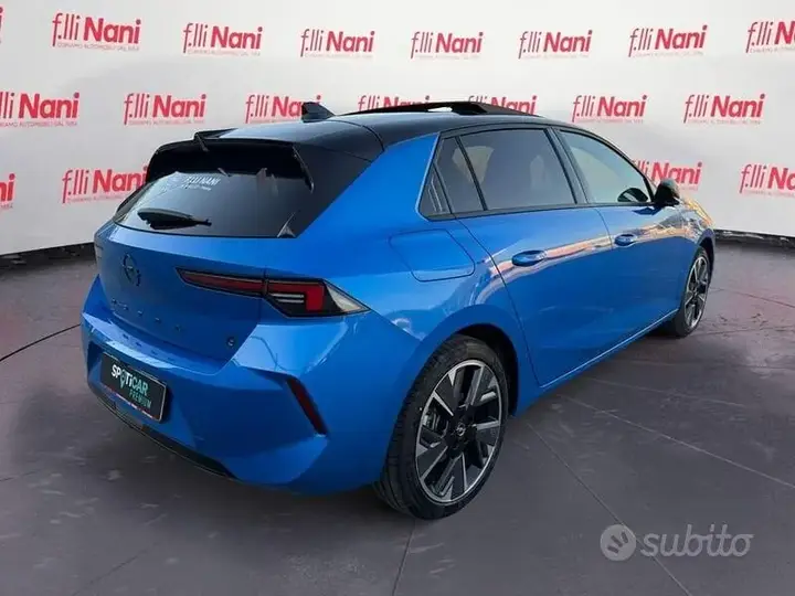 Opel Astra 2023 photo 2