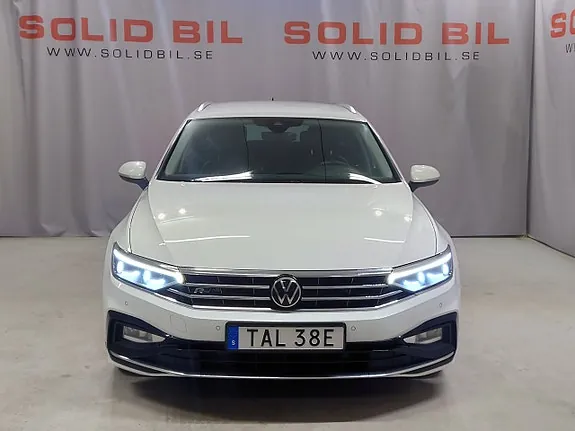Volkswagen Passat 2021 photo 2