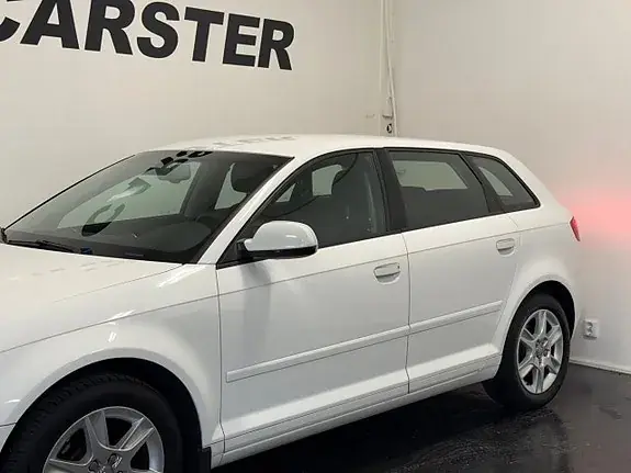 Audi A3 2012 photo 2