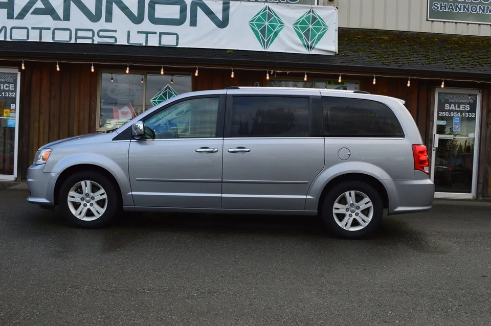 Dodge Grand Caravan 2016 photo 2