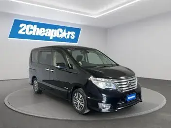 Nissan Serena 2015 photo 4