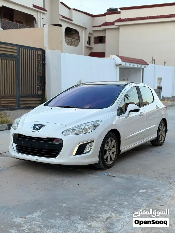 Peugeot 308 2014 photo 3