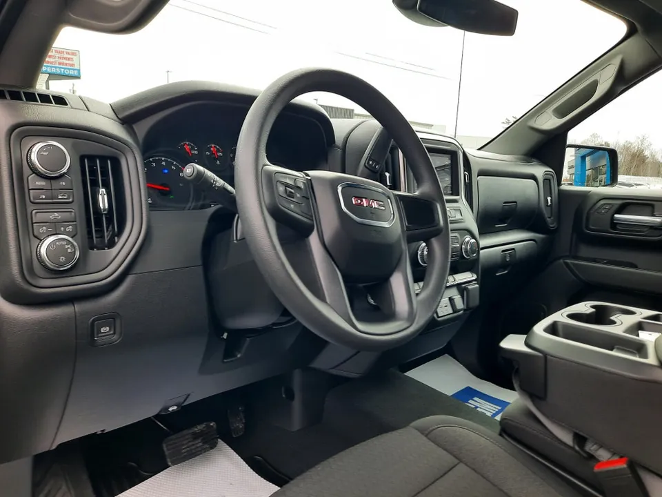 GMC Sierra 1500 2026 photo 2