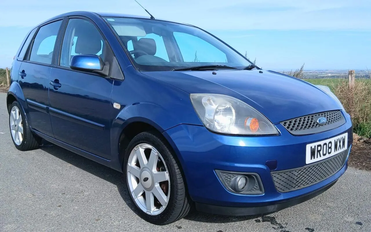 Ford Fiesta 2008 photo 2