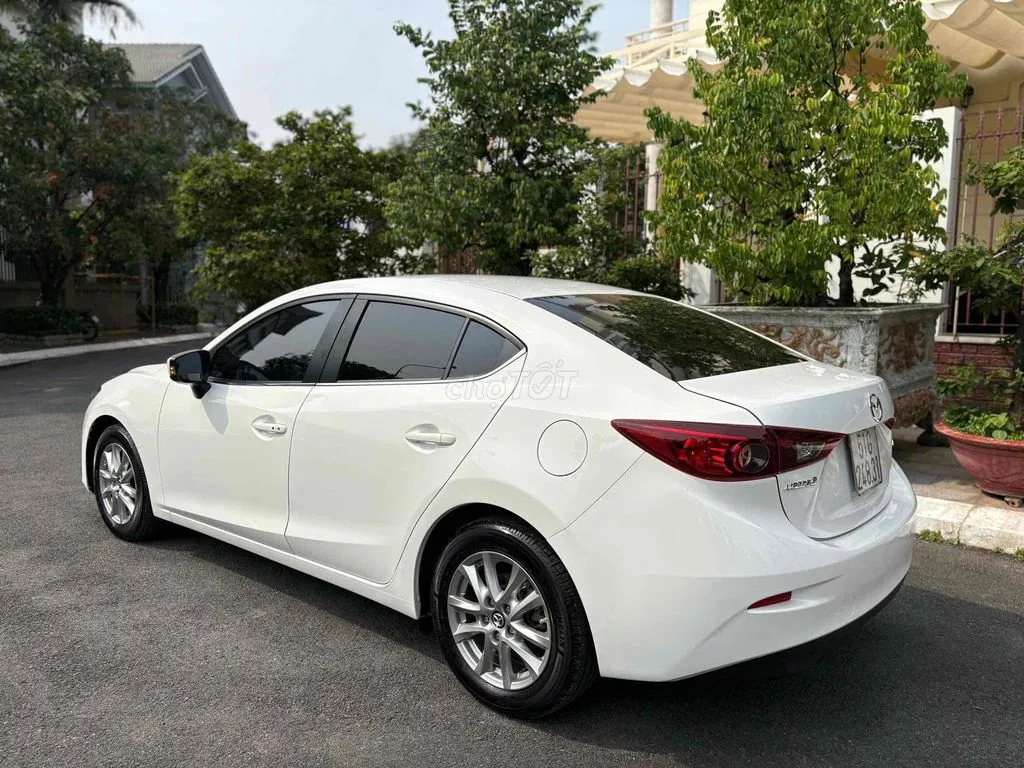 Mazda 3 2016 photo 4