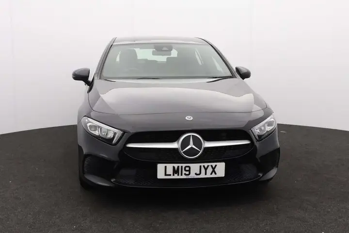 Mercedes-Benz A-Class 2019 photo 2